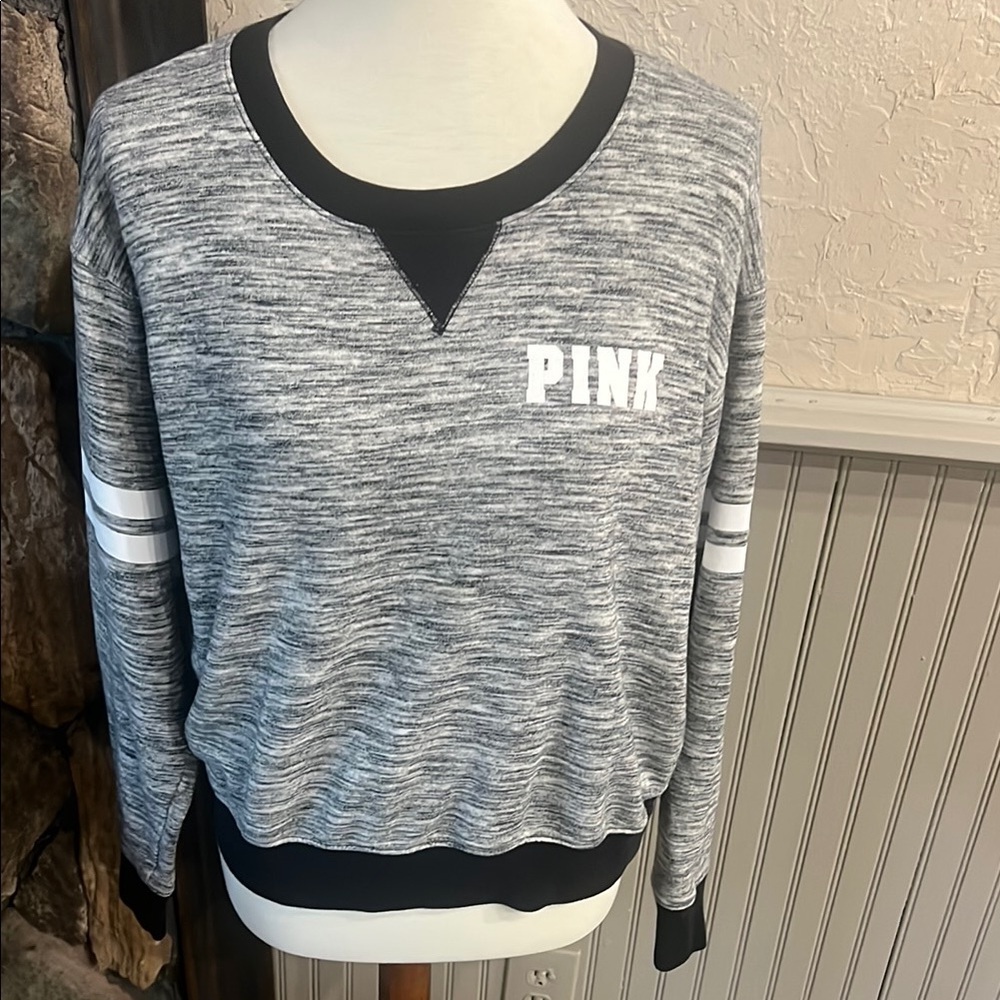 PINK Victoria's Secret Black and White Knit Top - Picture 1 of 4